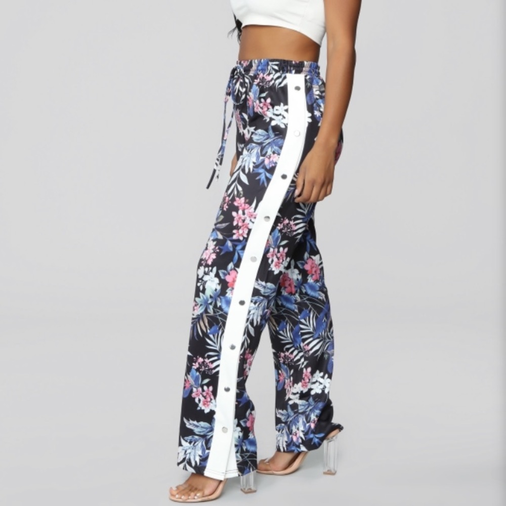 Floral snap side pants
